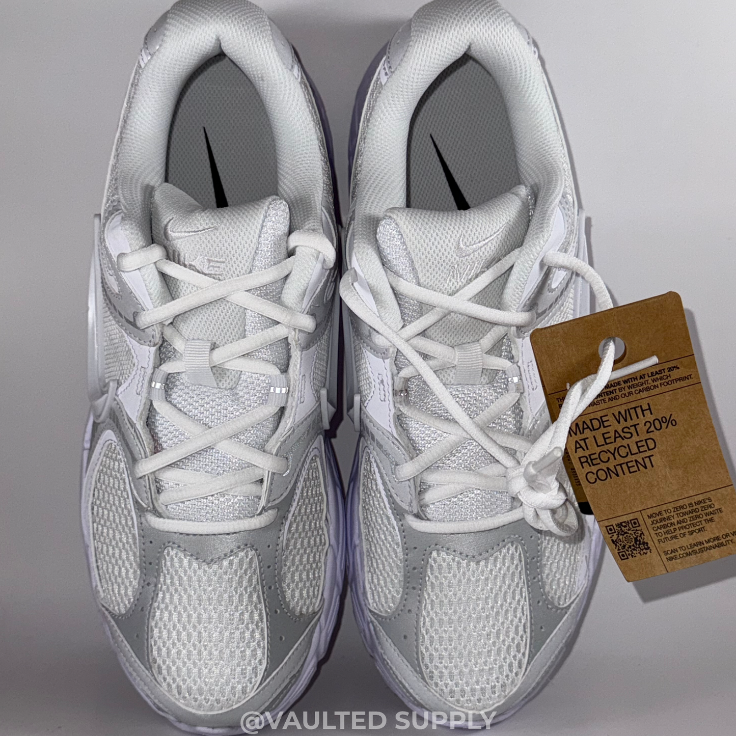 Nike V5 RNR Men’s Running Shoes White Silver Size 9 | Lightweight Breathable