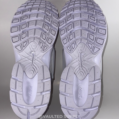 Nike V5 RNR Men’s Running Shoes White Silver Size 9 | Lightweight Breathable