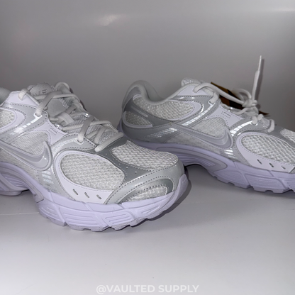 Nike V5 RNR Men’s Running Shoes White Silver Size 9 | Lightweight Breathable